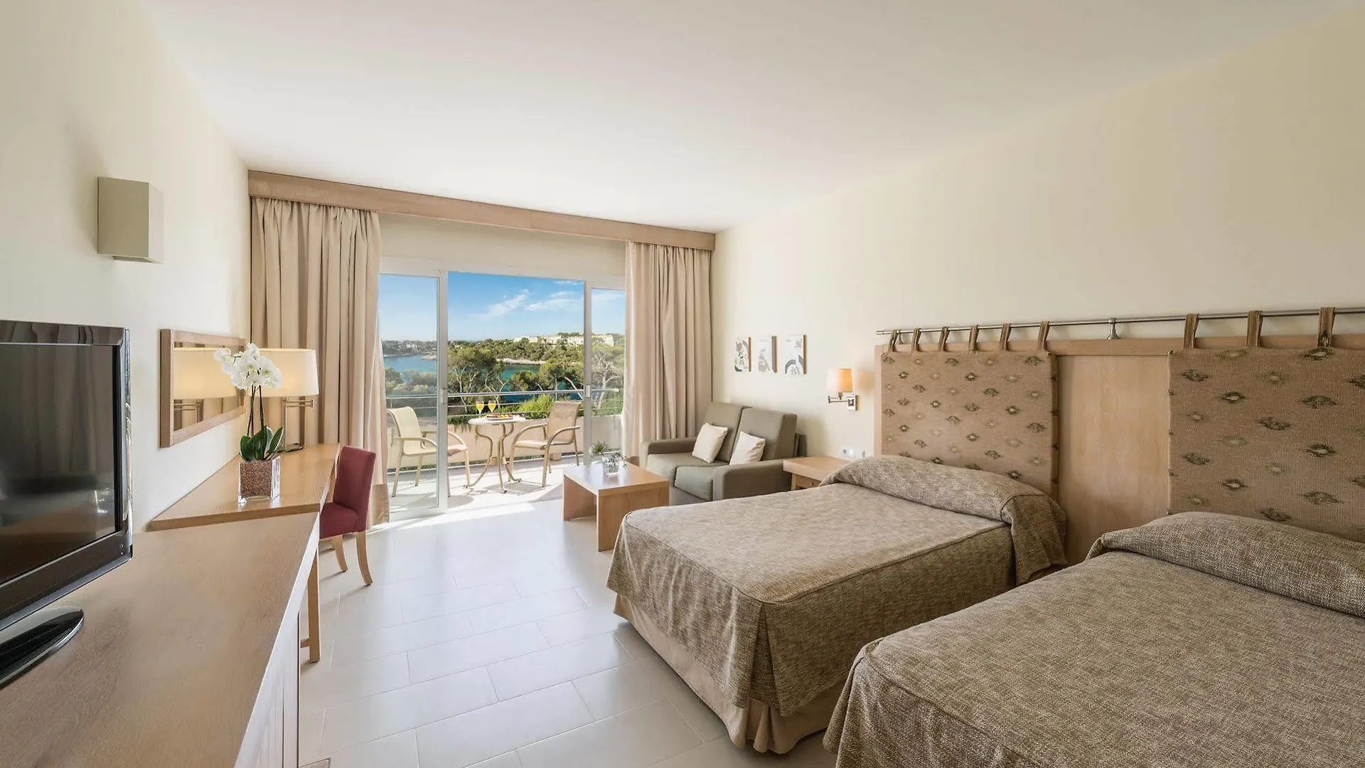 Blau Portopetro Beach Resort & Spa